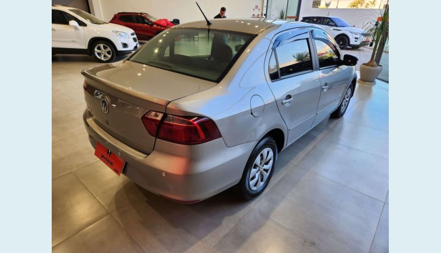 VOLKSWAGEN VOYAGE 1.0 MI COMFORTLINE 8V FLEX 4P MANUAL - PRATA - 2015 Foto 5 (Grande)