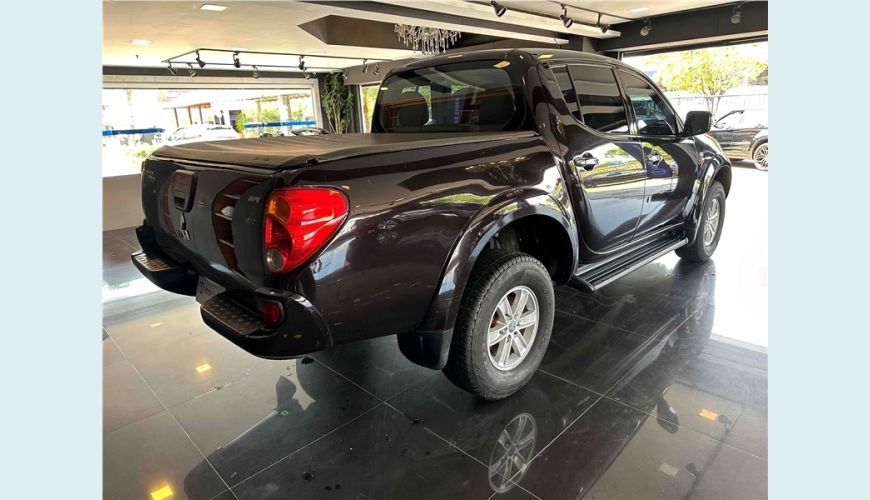 MITSUBISHI L200 TRITON 3.2 HPE 4X4 CD 16V TURBO INTERCOOLER DIESEL 4P AUT. - N/D - 2010 Foto 5 (Grande)