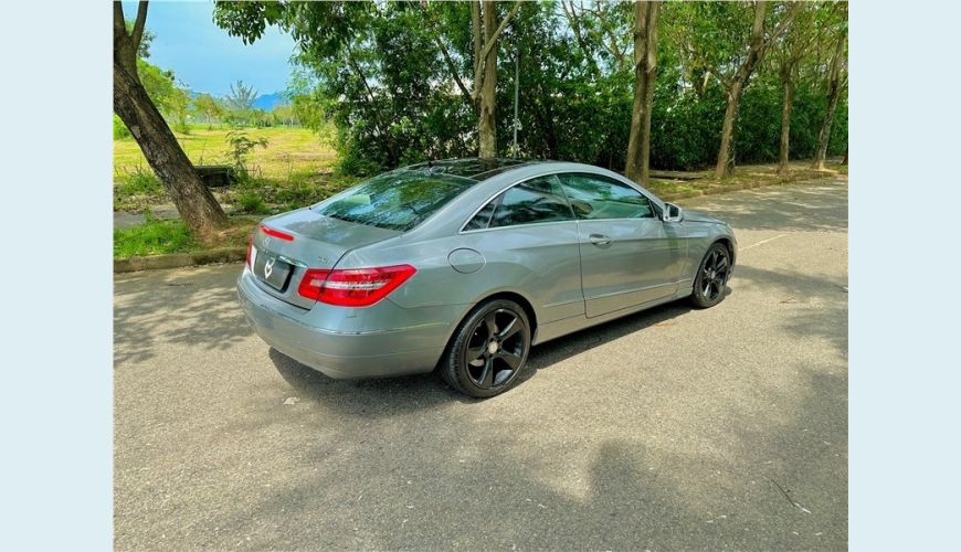 MERCEDES-BENZ E 250 1.8 CGI COUPÉ 16V 2P AUT. - N/D - 2011 Foto 5 (Grande)
