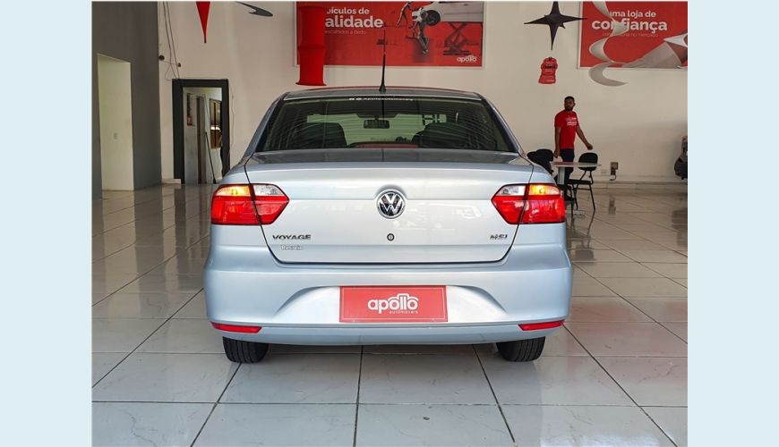 VOLKSWAGEN VOYAGE 1.6 MSI TOTALFLEX TRENDLINE 4P MANUAL - PRATA - 2018 Foto 5 (Grande)