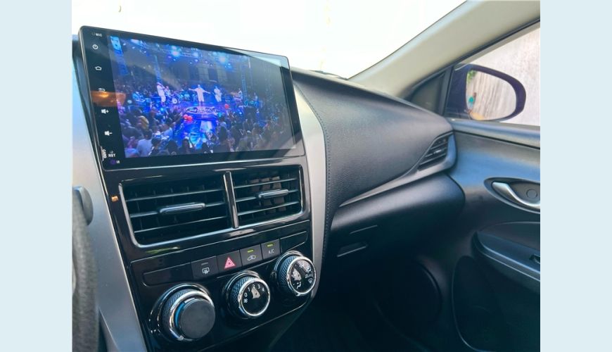 TOYOTA YARIS 1.5 16V FLEX SEDAN XL MULTIDRIVE - N/D - 2019 Foto 5 (Grande)