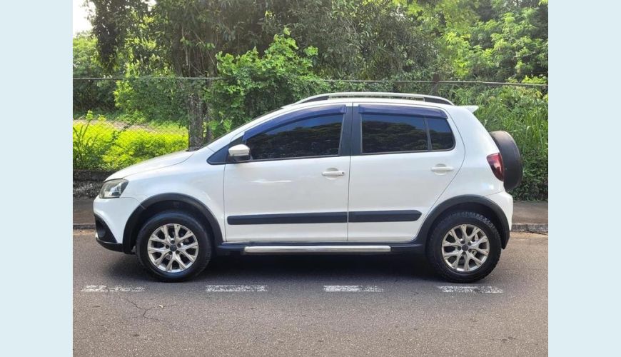 VOLKSWAGEN CROSSFOX GII - BRANCO - 2013 Foto 5 (Grande)