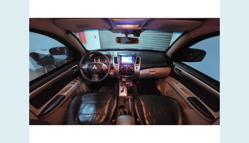 MITSUBISHI PAJERO DAKAR 3.5 HPE 7 LUGARES 4X4 V6 24V FLEX 4P AUT. - N/D - 2013 Foto 5 (Grande)