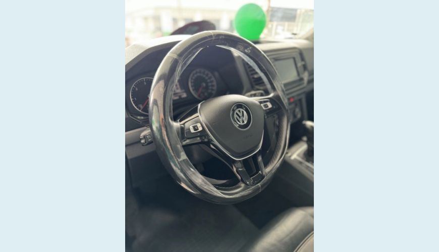 VOLKSWAGEN AMAROK 2.0 COMFORTLINE 4X4 CD 16V TURBO INTERCOOLER DIESEL 4P AUT. - CINZA - 2019 Foto 5 (Grande)