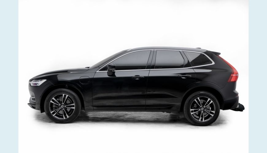 VOLVO XC60 2.0 T8 HYBRID MOMENTUM AWD GEARTRONIC - PRETO - 2020 Foto 5 (Grande)