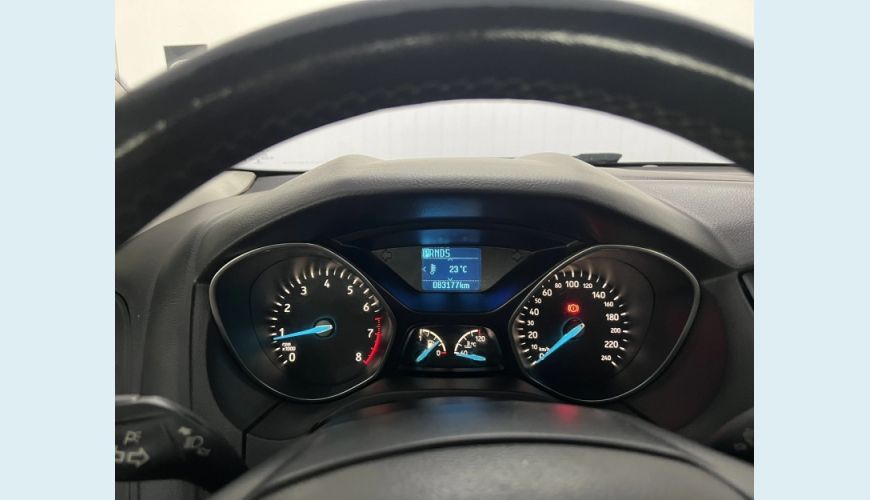 FORD FOCUS 2.0 SE FASTBACK 16V FLEX 4P POWERSHIFT - BRANCO - 2016 Foto 5 (Grande)