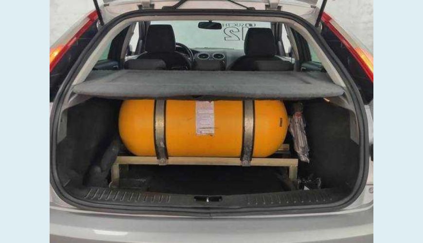 FORD FOCUS HATCH GL 1.6 16V FLEX - PRATA - 2012 Foto 5 (Grande)