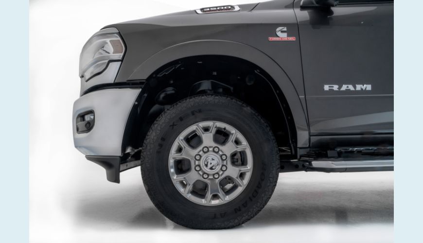 DODGE RAM 3500 6.7 I6 TURBO DIESEL LARAMIE CD 4X4 AUT. - CINZA - 2022 Foto 5 (Grande)