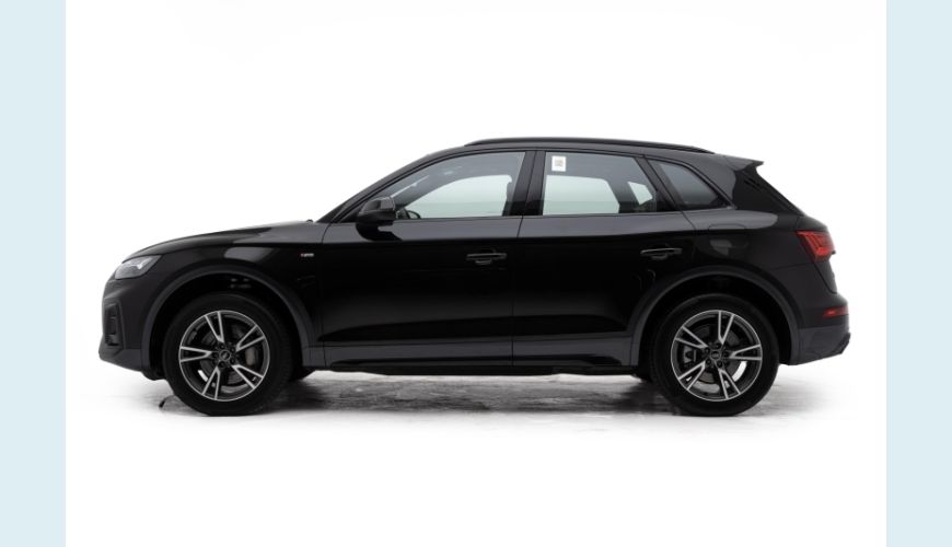 AUDI Q5 2.0 55 TFSI PHEV PERFORMANCE BLACK QUATTRO S TRONIC - PRETO - 2022 Foto 5 (Grande)