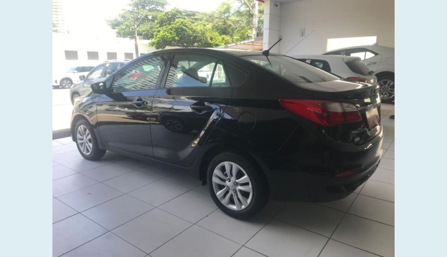 HYUNDAI HB 20S 1.6 COMFORT PLUS 16V FLEX 4P MANUAL - PRETO - 2017 Foto 5 (Grande)