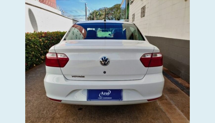 VOLKSWAGEN VOYAGE 1.6 MSI TOTALFLEX 4P MANUAL - BRANCO - 2022 Foto 5 (Grande)