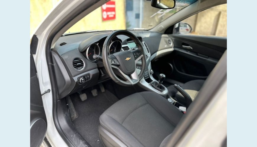 CHEVROLET CRUZE 1.8 LT 16V FLEX 4P MANUAL - N/D - 2014 Foto 5 (Grande)