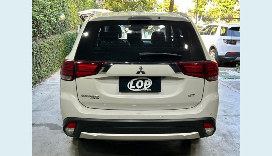 MITSUBISHI OUTLANDER 3.0 GT 4X4 V6 24V 4P AUT. - N/D - 2018 Foto 5 (Grande)