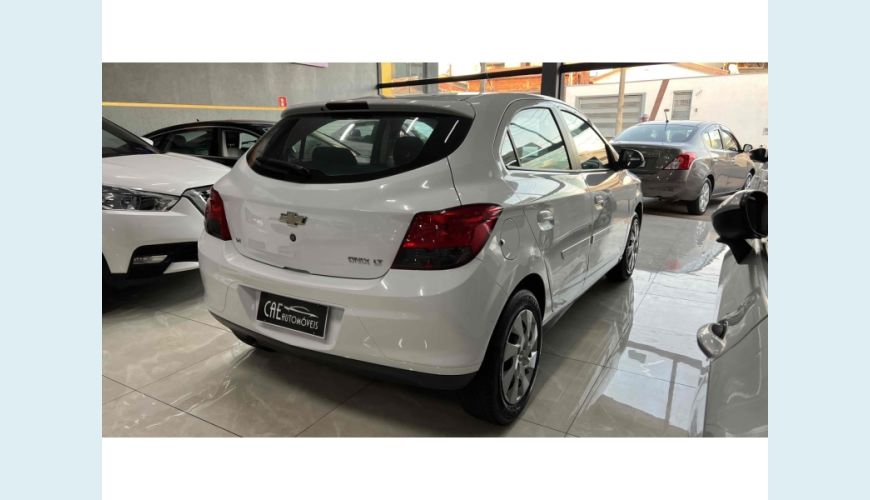 CHEVROLET ONIX 1.4 MPFI LT 8V FLEX 4P MANUAL - N/D - 2014 Foto 5 (Grande)
