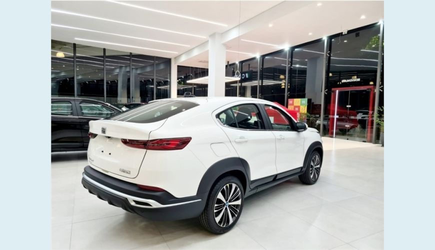 FIAT FASTBACK 1.0 TURBO 200 FLEX CVT - INDEFINIDA - 2025 Foto 5 (Grande)