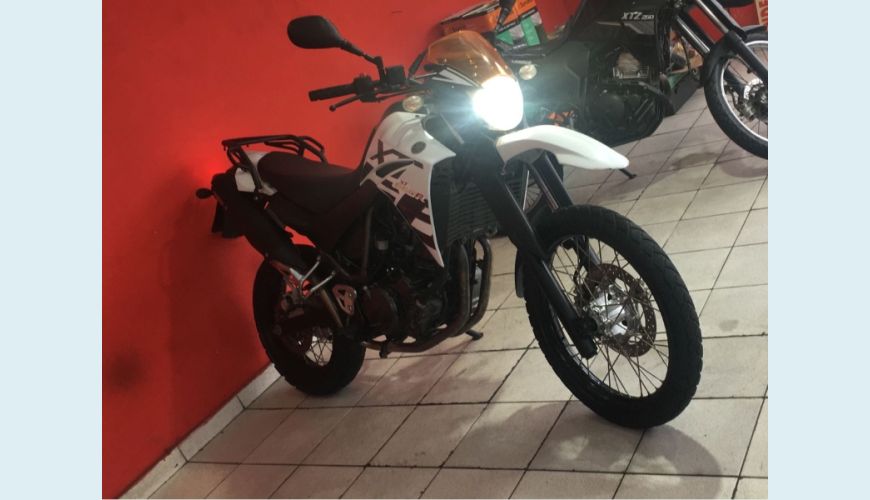 YAMAHA XT 660 R - BRANCO - 2013 Foto 5 (Grande)