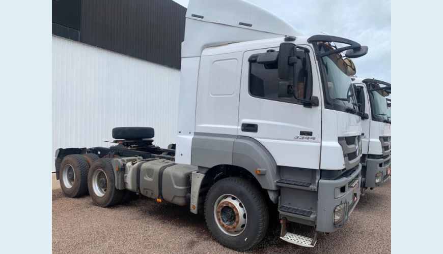 MERCEDES-BENZ AXOR 3344 S 6X4 2P (DIESEL) (E5) - BRANCO - 2019 Foto 5 (Grande)