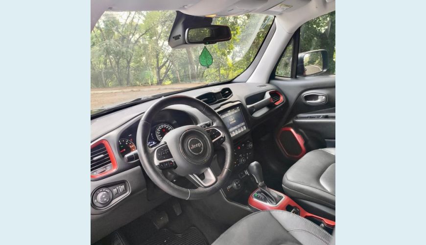 JEEP RENEGADE TRAILHAWK 2.0 4X4 DIESEL - PRETO - 2021 Foto 5 (Grande)