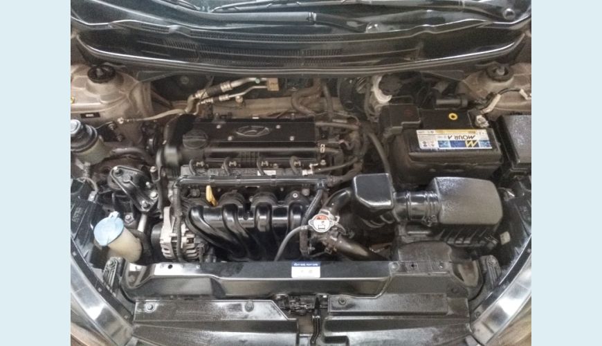 HYUNDAI HB 20S C.PLUS/C.STYLE 1.6 FLEX 16V MEC.4P - MARROM - 2017 Foto 5 (Grande)