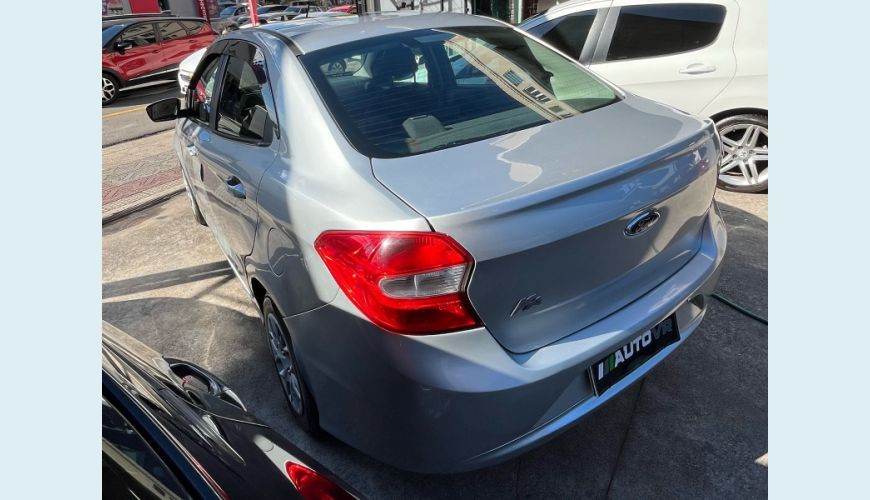 FORD KA 1.5 SEDAN SE 12V FLEX 4P MEC. - PRATA - 2018 Foto 5 (Grande)