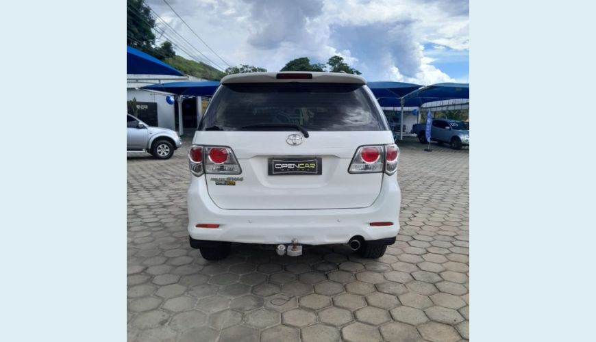 TOYOTA HILUX 2.7 SR 4X2 16V FLEX 4P MANUAL - BRANCO - 2014 Foto 5 (Grande)