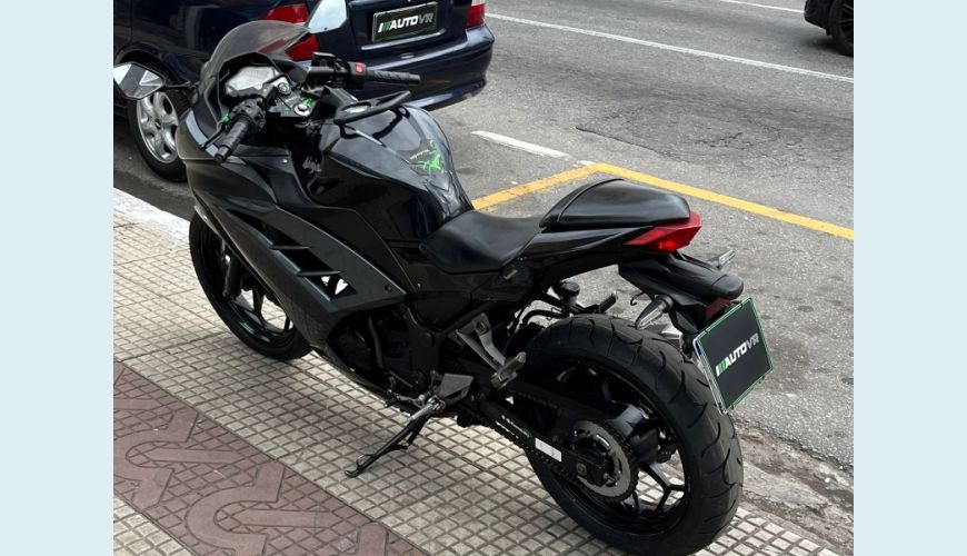 KAWASAKI NINJA 300 - PRETO - 2015 Foto 5 (Grande)
