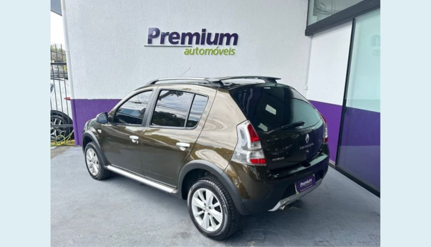 RENAULT SANDERO - VERDE - 2013 Foto 5 (Grande)