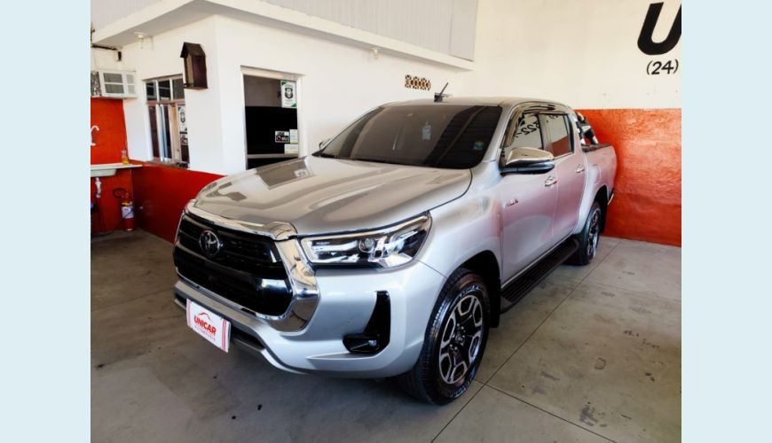 TOYOTA HILUX - PRATA - 2023 Foto 5 (Grande)