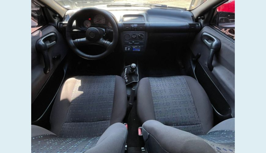 CHEVROLET CORSA SED.WIND 1.0/MILLENIUM/CLASSIC VHC - BRANCO - 2001 Foto 5 (Grande)