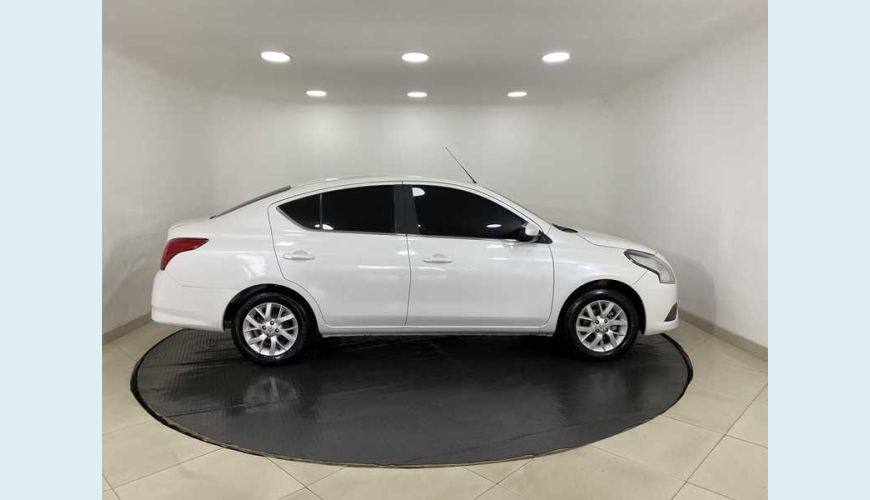 NISSAN VERSA 1.6 16V SV FLEXSTART CVT FLEX - BRANCO - 2018 Foto 5 (Grande)