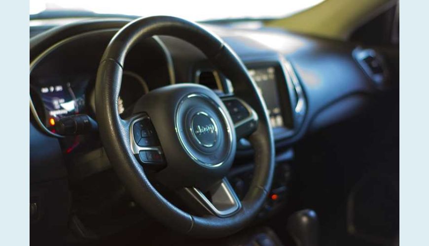 JEEP COMPASS 2.0 LONGITUDE 4X2 AUT. FLEX - BRANCO - 2019 Foto 5 (Grande)