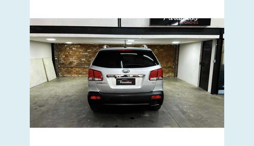 KIA SORENTO 3.5 V6 4X4 AUT. - PRATA - 2013 Foto 5 (Grande)