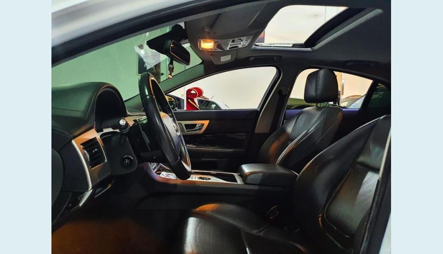 JAGUAR XF 2.0 PLUXURY - BRANCO - 2015 Foto 5 (Grande)