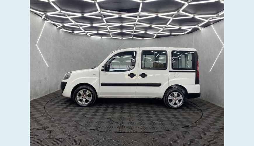 FIAT DOBLO ESSENCE 1.8 16V FLEX - BRANCO - 2020 Foto 5 (Grande)