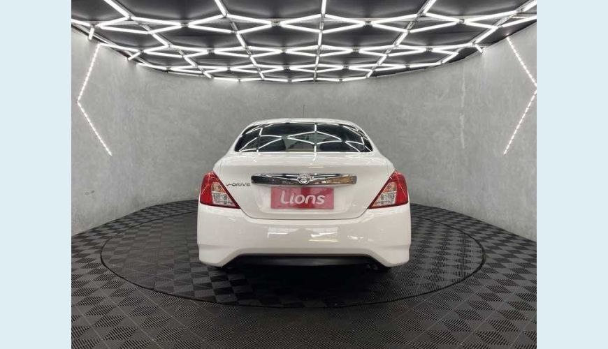 NISSAN VERSA V-DRIVE 1.0 DRIVE FLEX - BRANCO - 2021 Foto 5 (Grande)
