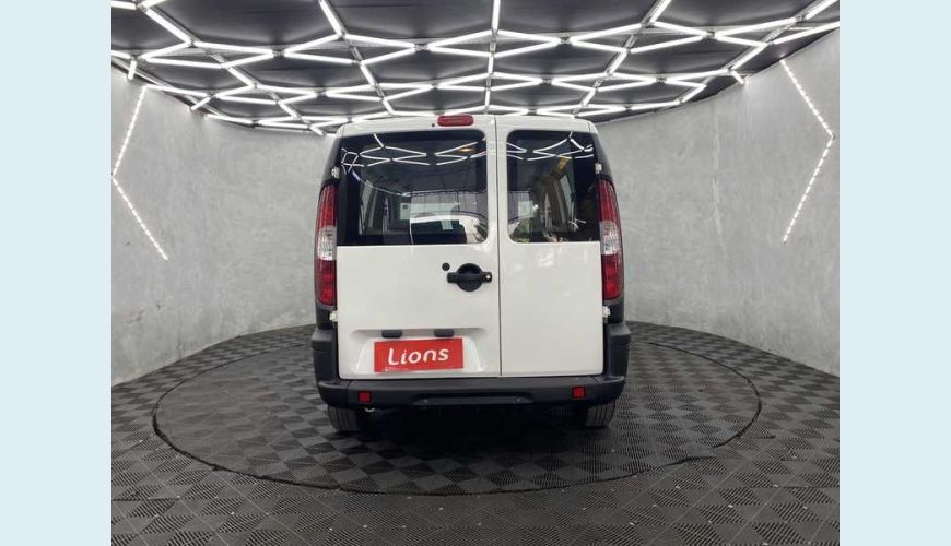 FIAT DOBLO ESSENCE 1.8 16V FLEX - BRANCO - 2020 Foto 5 (Grande)