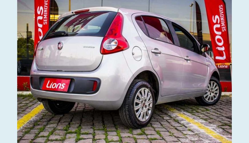 FIAT PALIO ATTRACTIVE 1.0 EVO FLEX - PRATA - 2017 Foto 5 (Grande)