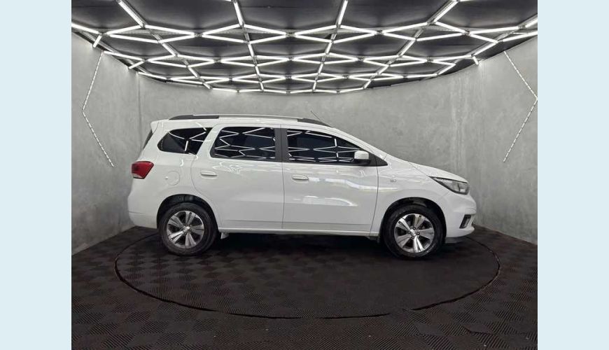 CHEVROLET SPIN PREMIER 1.8 (AUT.) - BRANCO - 2023 Foto 5 (Grande)
