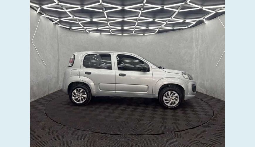 FIAT UNO ATTRACTIVE 1.0 8V FLEX 4P - PRATA - 2020 Foto 5 (Grande)