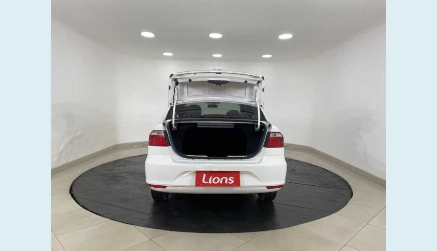 VOLKSWAGEN VOYAGE 1.6 TRENDLINE FLEX - BRANCO - 2018 Foto 5 (Grande)