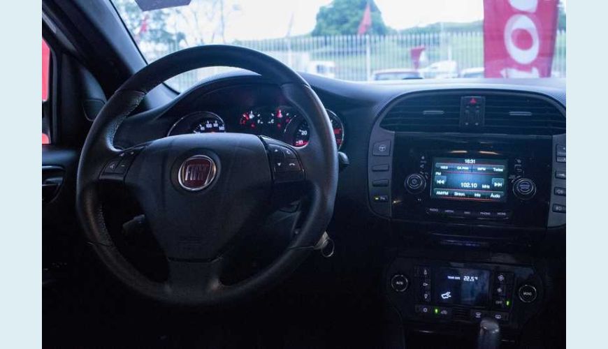 FIAT BRAVO BLACKMOTION 1.8 16V FLEX - BRANCO - 2016 Foto 5 (Grande)