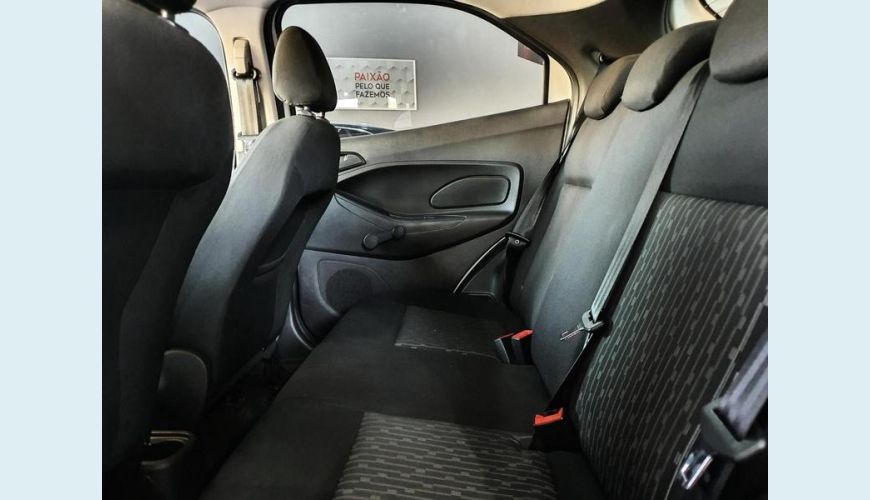 FORD KA 1.5 SE PLUS 12V FLEX 5P MEC. - BRANCO - 2020 Foto 5 (Grande)