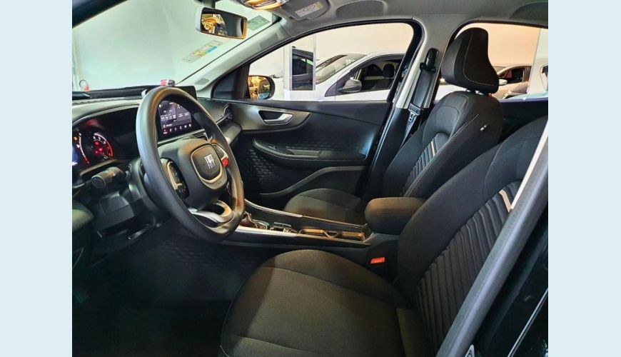 FIAT FASTBACK 1.0 200 TURBO FLEX AUT - PRETO - 2025 Foto 5 (Grande)