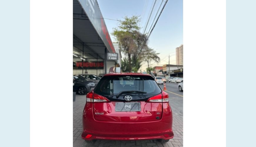 TOYOTA YARIS - VERMELHO - 2022 Foto 5 (Grande)