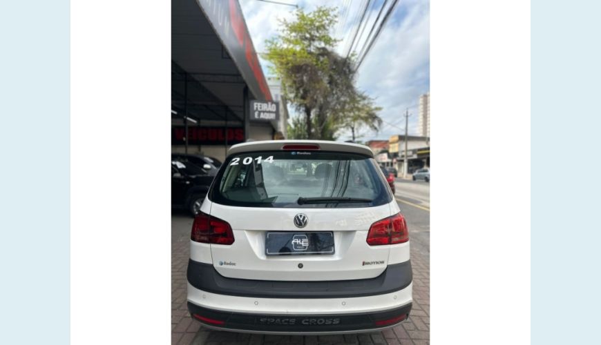 VOLKSWAGEN SPACE CROSS - BRANCO - 2014 Foto 5 (Grande)