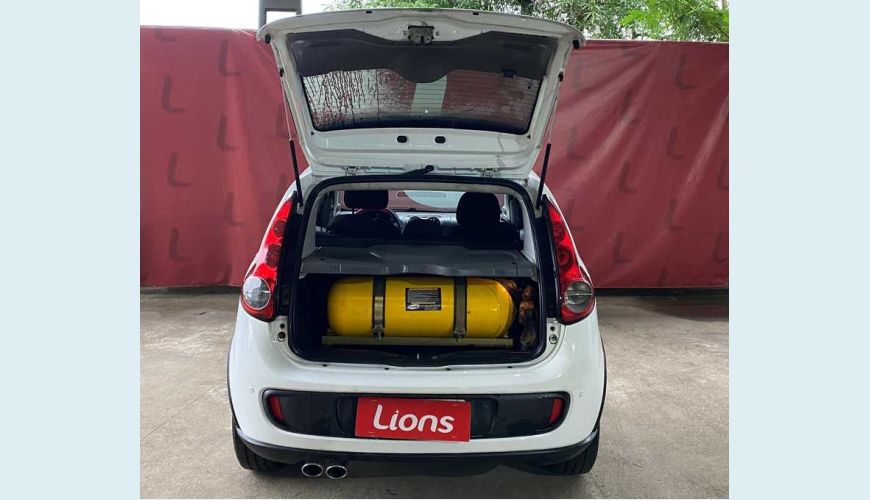 FIAT PALIO SPORTING 1.6 16V FLEX - BRANCO - 2014 Foto 5 (Grande)