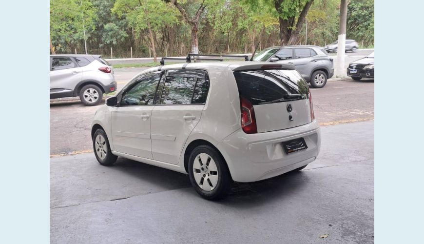 VOLKSWAGEN UP! 1.0 TOTAL FLEX 12V 5P - BRANCO - 2015 Foto 5 (Grande)