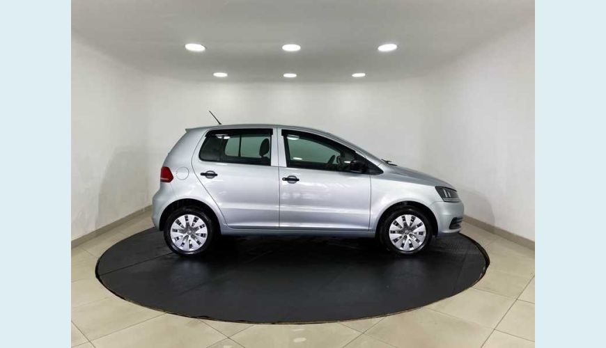 VOLKSWAGEN FOX TRENDLINE 1.0 TEC FLEX - PRATA - 2015 Foto 5 (Grande)