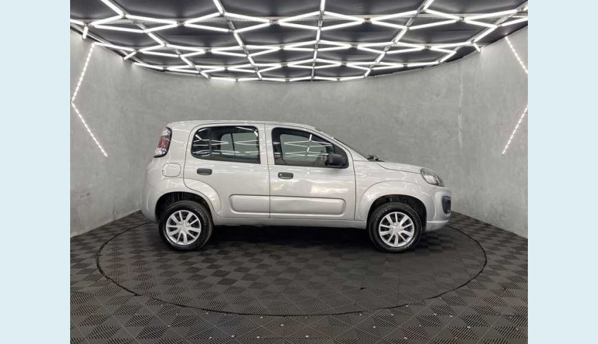 FIAT UNO ATTRACTIVE 1.0 - PRATA - 2021 Foto 5 (Grande)