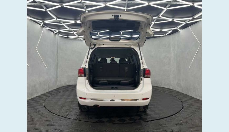 CHEVROLET SPIN PREMIER 1.8 (AUT.) - BRANCO - 2023 Foto 5 (Grande)